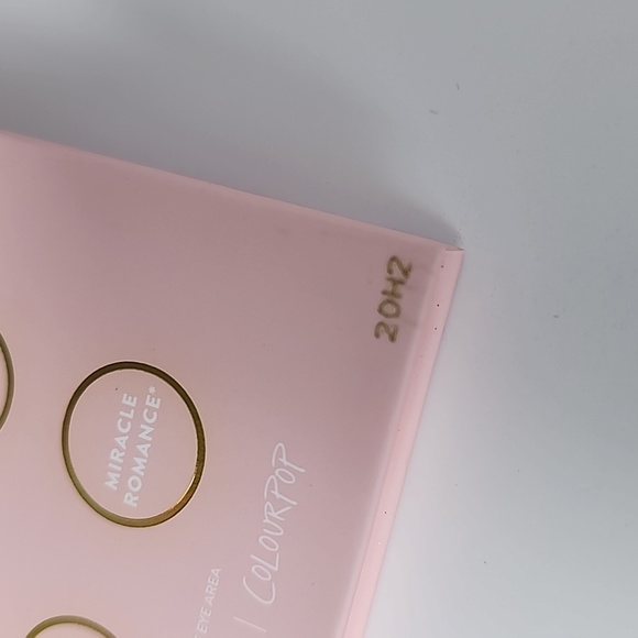 Colourpop Sailor Moon Pretty Guardian Pressed Powder Palette - Picture 11 of 13